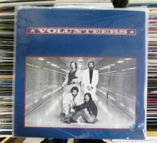 VOLUNTEERS - Volunteers