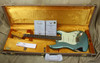 Fender Custom Shop NAMM Strat '62 Heavy Relic Stratocaster Teal Green Metallic Over Black