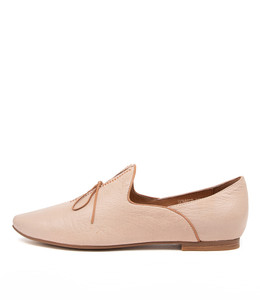 SOMMER Flats in Nude/ Tan Leather