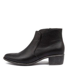 JORDIN Boots in Black Leather