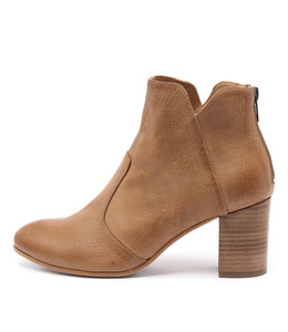UPCLIMB Ankle Boots in Dark Tan Leather