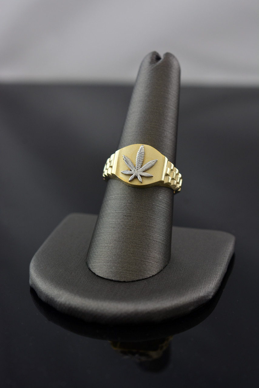 Gold marijuana ring hotsell