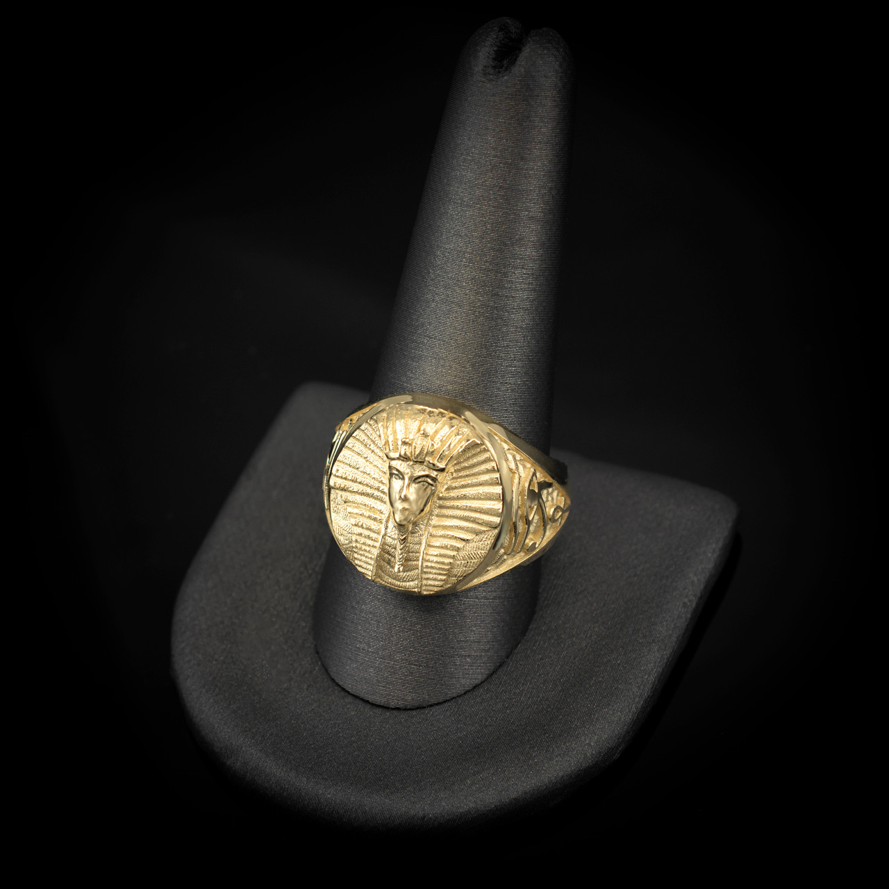 Gold Tutankhamun Egyptian Pharaoh King Tut Horus Ring