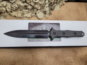 Heretic knives Nephilim Double Edge, Battleworn DLC and Carbon fiber