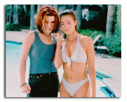 Ss3002350   Photograph Of Neve Campbell As Suzie Marie Toller Denise Richards As Kelly Lanier Van Ryan From Wild Things Available In 4 Sizes Framed Or Unframed Buy Now At Starstills  44571  70033.1394509209.500.659 ?c=2