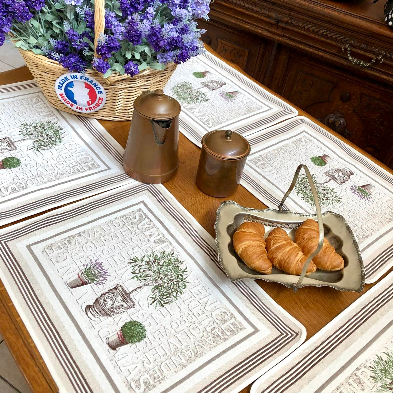 Gordes Jacquard Tapestry Style Placemat Made in France