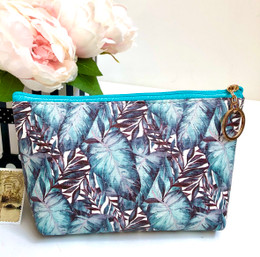 Chic Cosmetic Bag - Turquoise Jungle