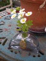 Pretty Vintage little Glass Flower Vase
