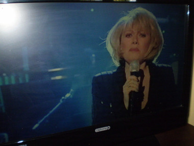 Elaine Paige singing Memory