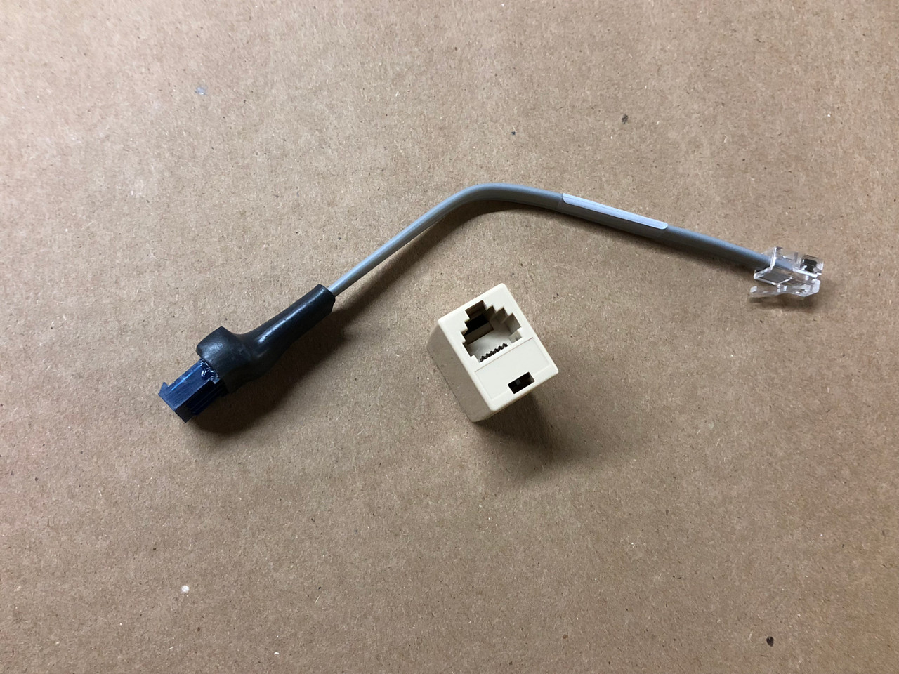 ONE NEW 4 PIN SOCKET CABLE ADAPTER RJ12 MALE PLUG.