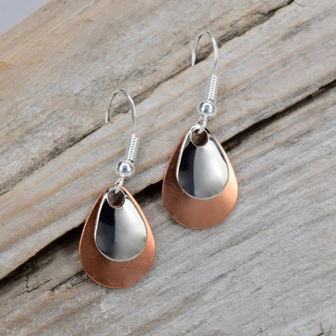 Small pair of two tone earrings silver and copper.