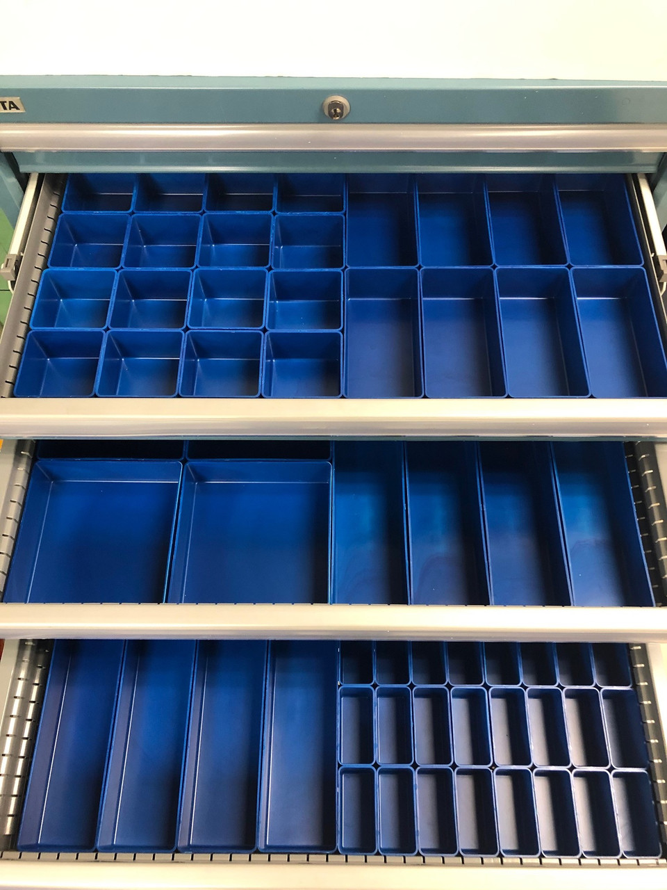 Alvin PB1SBB Photo Storage Box, Bright Blue - 7.75 x 11.25 x 4.5 in.