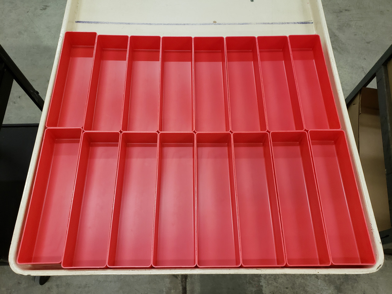 Red 10-Grid Organizer Box 9.45 x 7.09 x 1.38