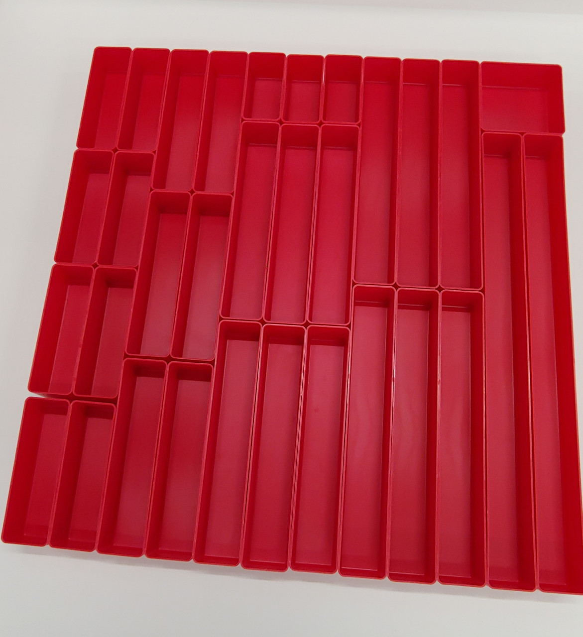 32 piece Red Plastic Box Assortment - 7 sizes - 2 deep