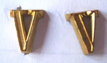 WW2 German Army Officer Roman Numeral 'V' Shoulder Board Ciphers, Gold, 10mm, Pair
