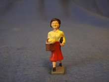 PAINTED PEWTER LADY WITH PICNIC BASKET FIGURE CREAM TOP O GAUGE