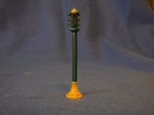 PAINTED PEWTER TRAFFIC LIGHT O GAUGE