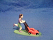 PAINTED PEWTER LADY MOWING GRASS O GAUGE
