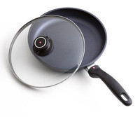 Swiss Diamond XD 8 Inch Non-Stick Frypan  with lid