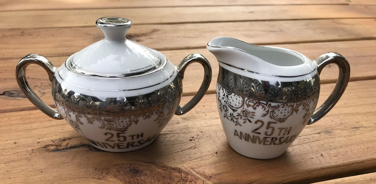 Covered Sugar Vintage Norcrest Fine China 25th Anniversary Covered Tea Pot Creamer