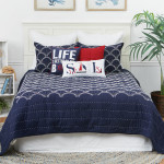 C&F Scallop Quilt Set