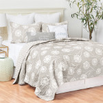 C&F Guinivere Queen Quilt Set