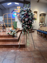 URN FLORAL HOLDER AND EASEL SPRAY SET