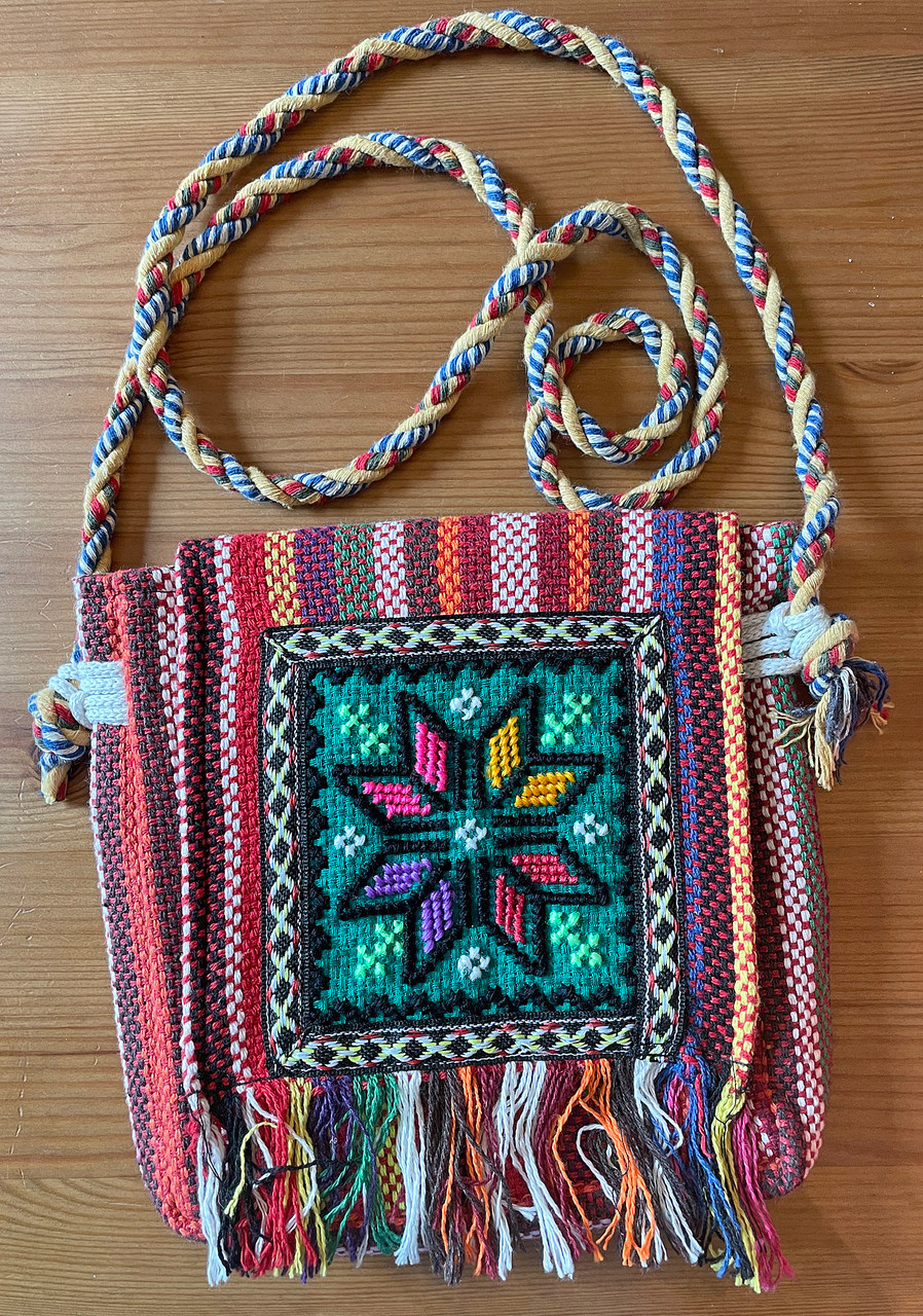 Handmade Natural Jute Bags | colorful Jute Bags | Buy Jute Bags
