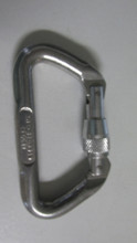 standard locking carabiner, holds sure for 6 dogs