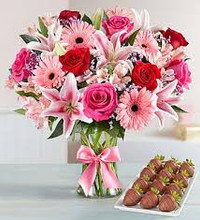 Fresh Floral Mix with Chocolate Dipped Strawberries