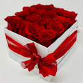 16 Red Roses in Box with Lid