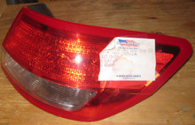 Lincoln MKZ	10-12	Right Taillight (00065)
