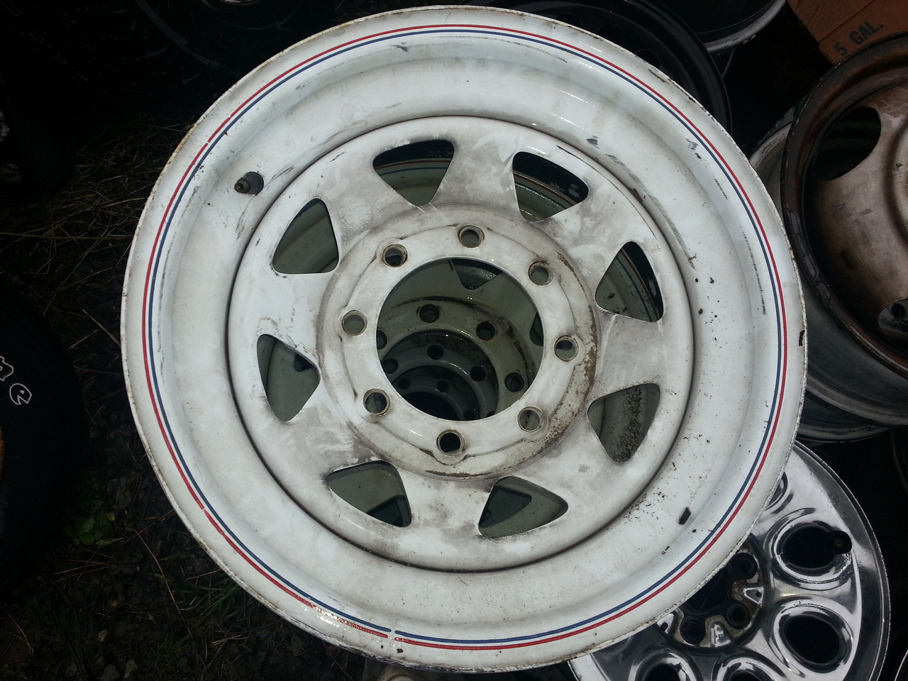 16 Inch 8 Lug Wagon Wheels Chevy, Ford - Dave's Auto Wrecking Are 8 Lug Ford And Chevy The Same