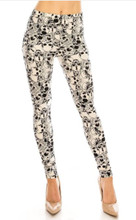 Description: *** NEW STYLE ***
Leggings with a skull print design! These leggings have a decent amount of stretch allowing for one size to fit all.
ONE SIZE (Small - 4XL)
Category: Plus Size Leggings
Fabric: 92% POLY 8% SPANDEX