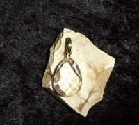Crystal Pendant with CRYSTAL DRAGON