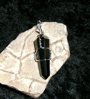 Pendant with BLACK SAPPHIRE DRAGON