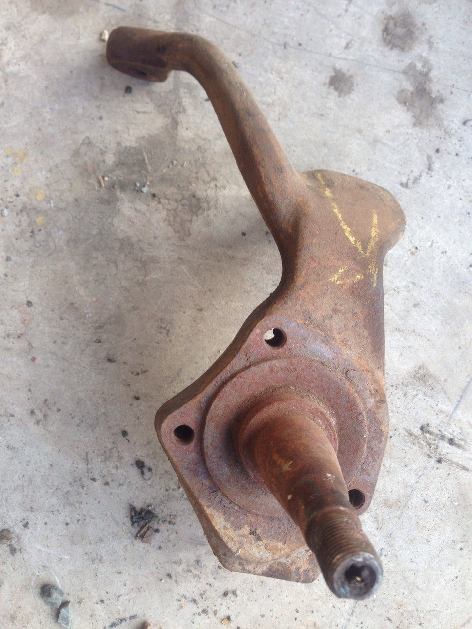 steering-knuckle-right-used-thing-parts