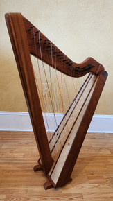 Argent Fox Cross-Strung Harp (Consignment)