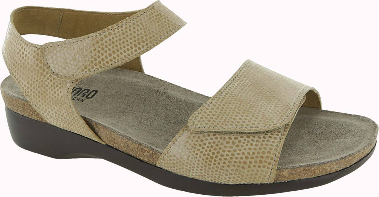 munro sandals