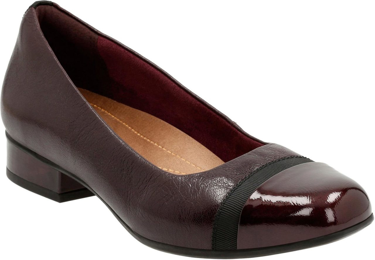 clarks womens pumps