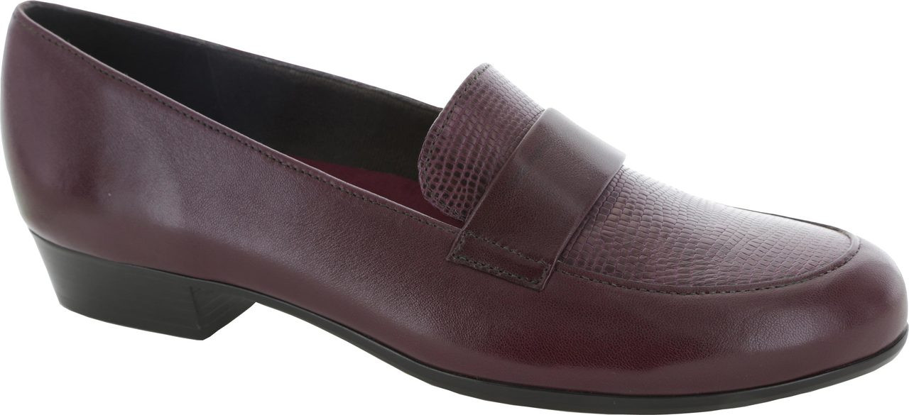 munro kiera loafer