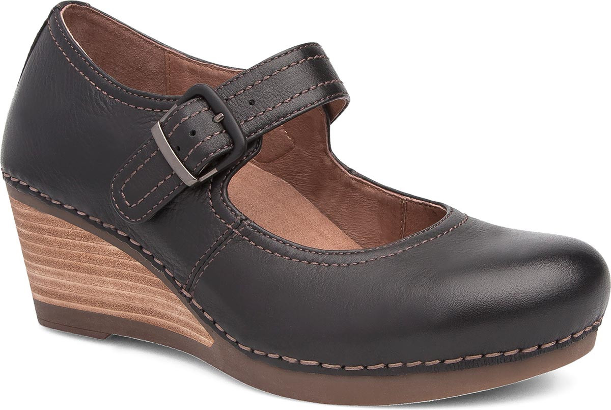 dansko women's sandra wedge pump