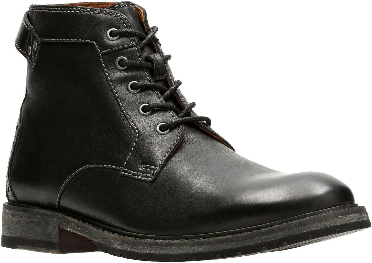 clarks black boots