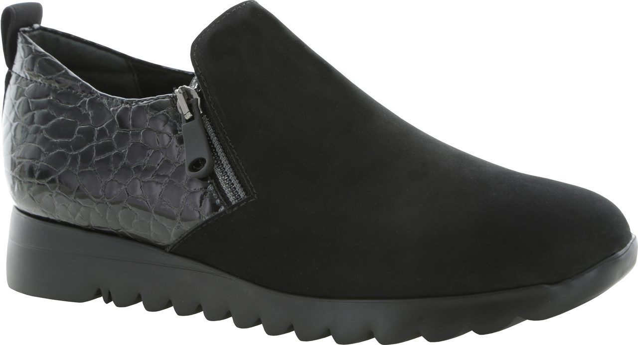 munro women's shoes on sale