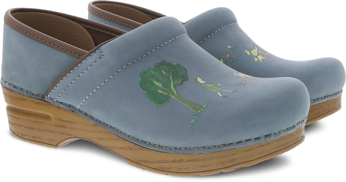 dansko twin pro clog