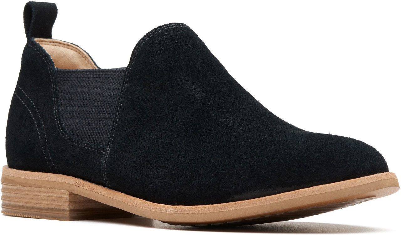 clarks womens chelsea boots