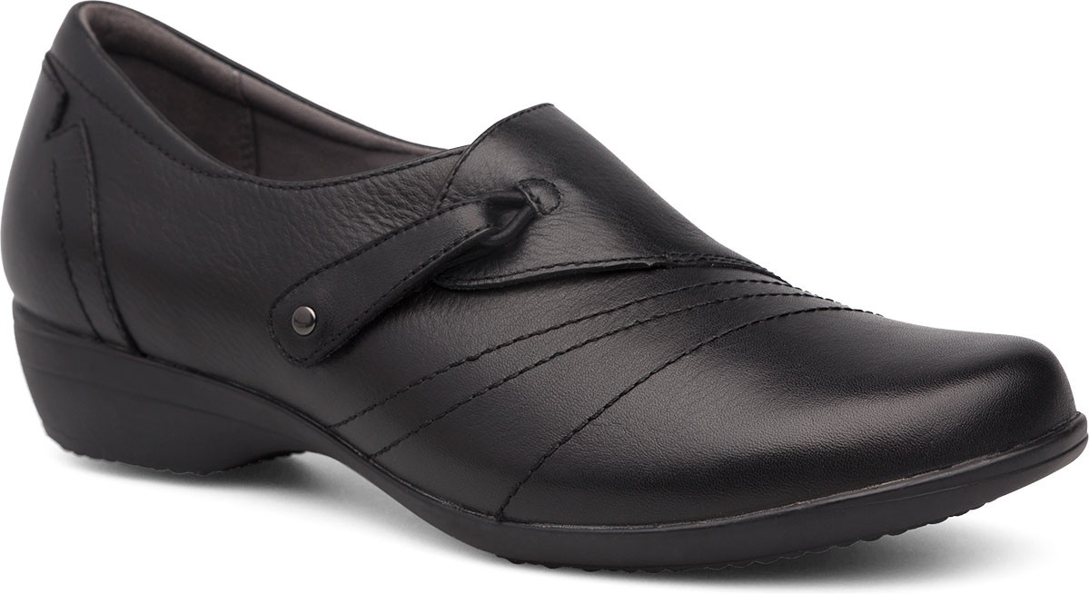 dansko wide womens shoes