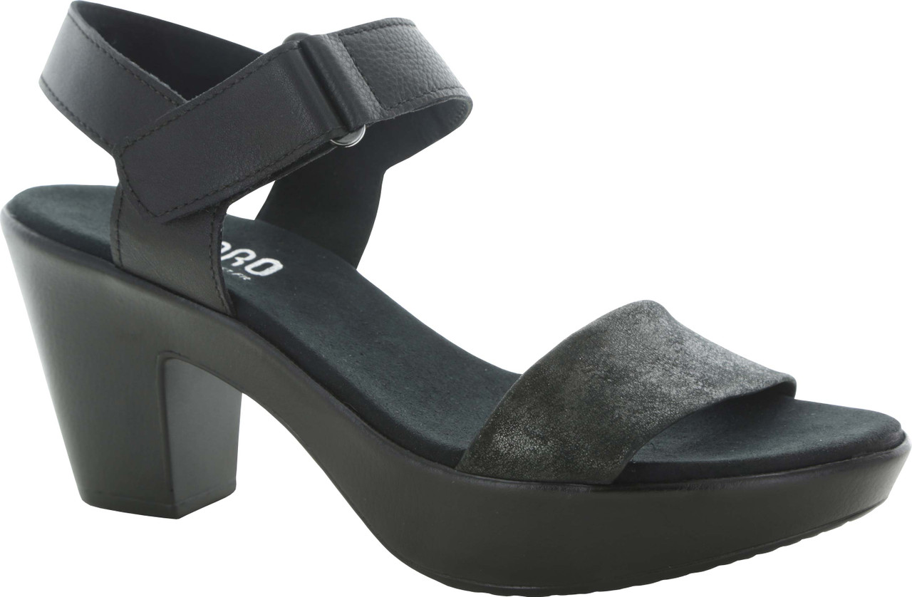 munro womens sandals