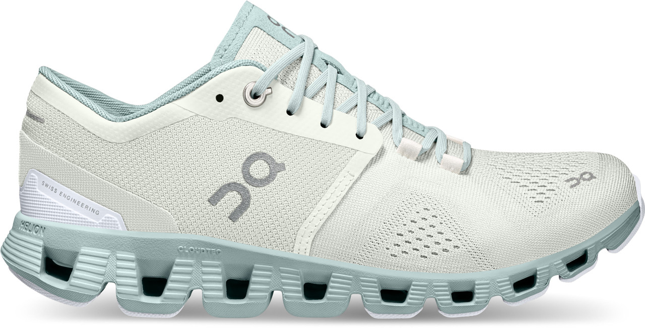 Qc tennis shoes hotsell