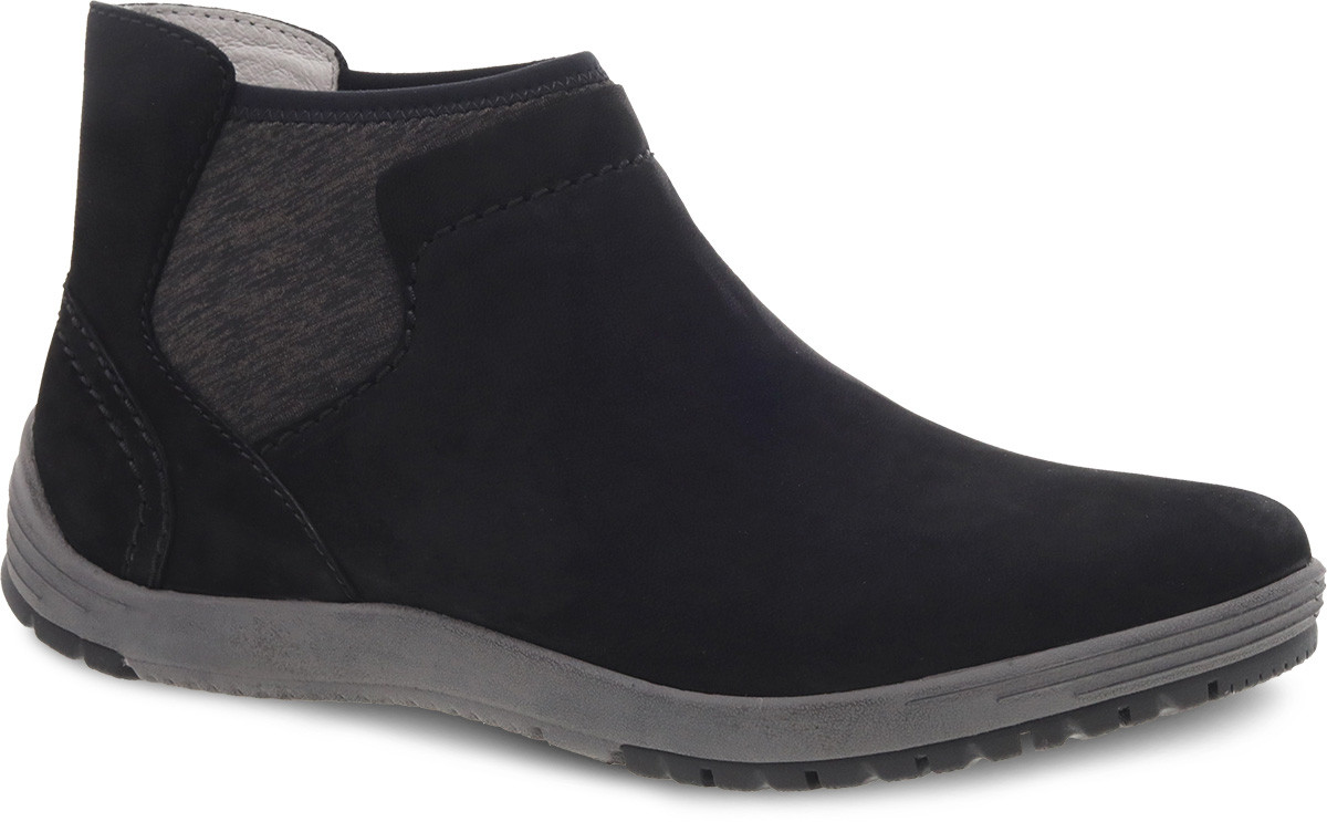 black dansko booties
